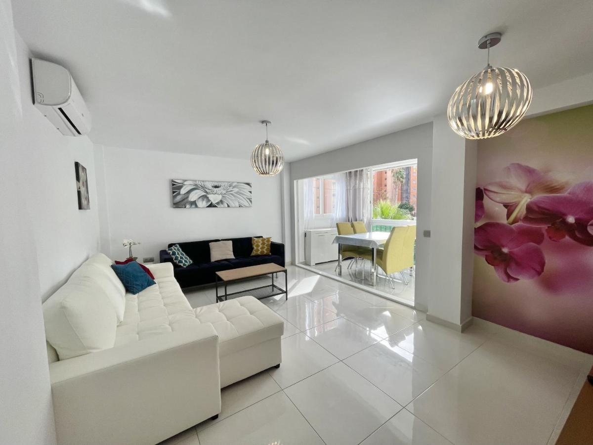 Torre Colon Apartment Benidorm Bagian luar foto