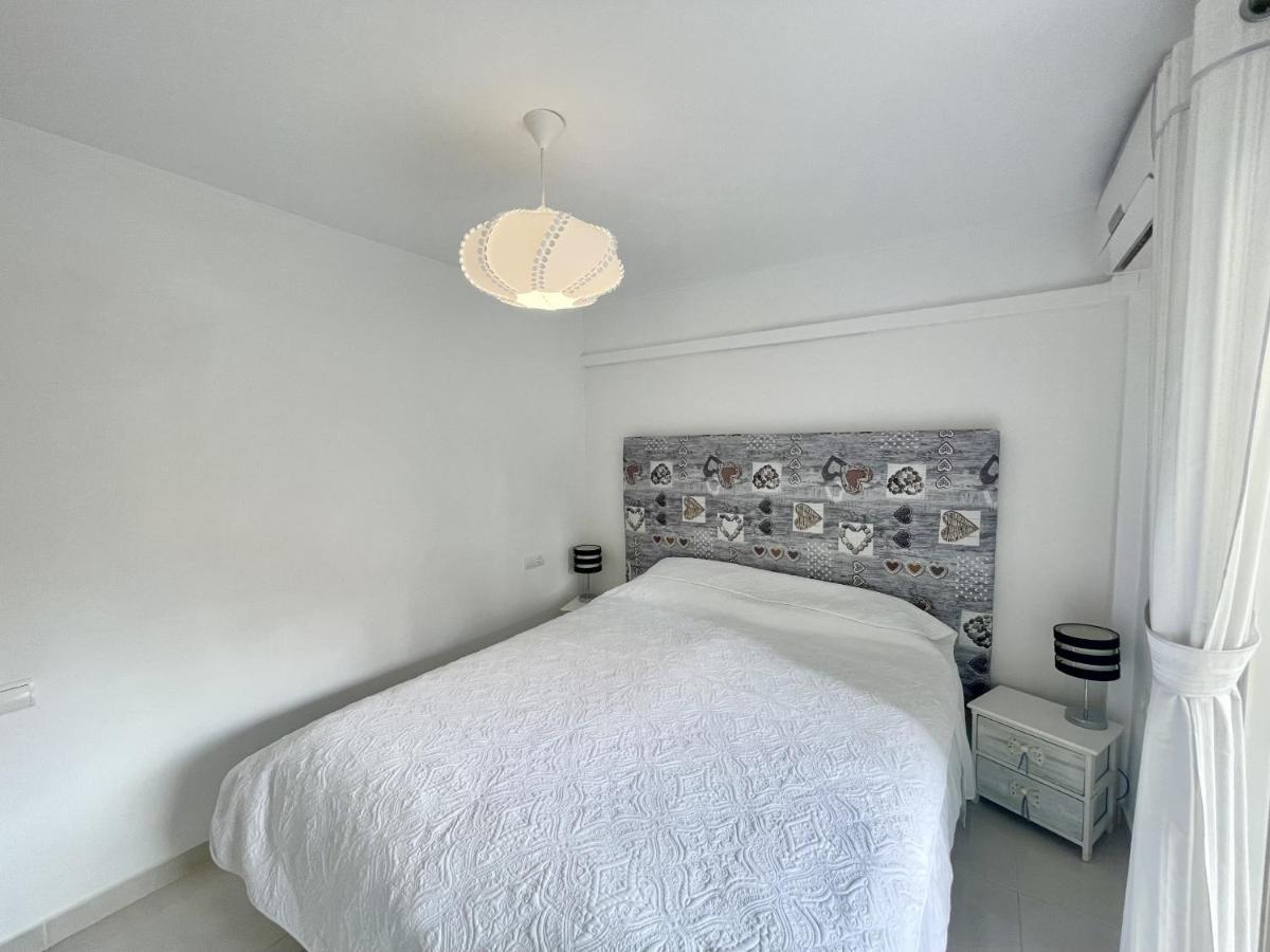 Torre Colon Apartment Benidorm Bagian luar foto