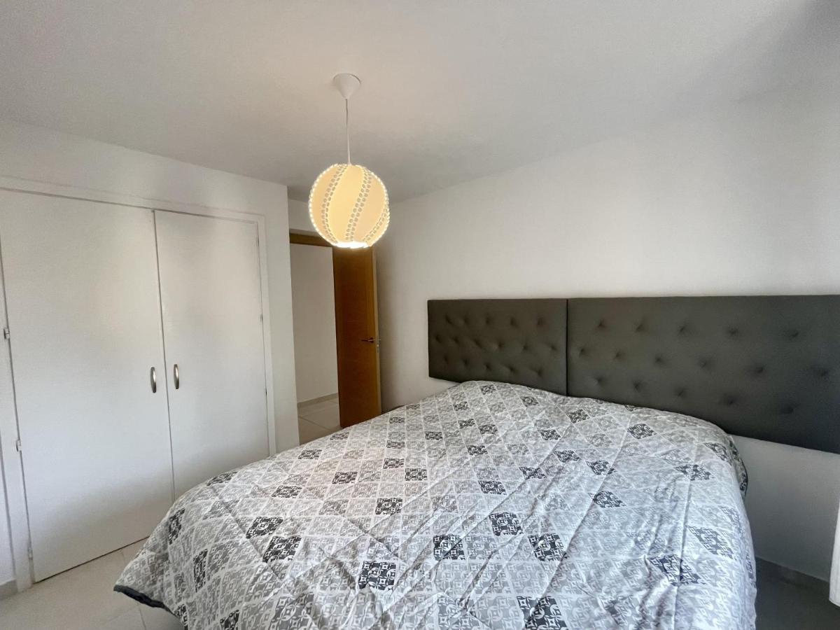 Torre Colon Apartment Benidorm Bagian luar foto